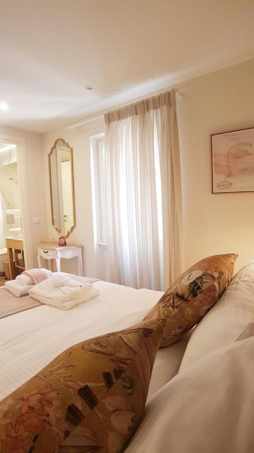 Sole E Luna Studio - Corfu Old Town Bagian luar foto